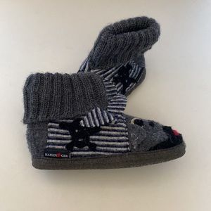 Kid’s Haflinger Slippers Size 28 (US Size 11)